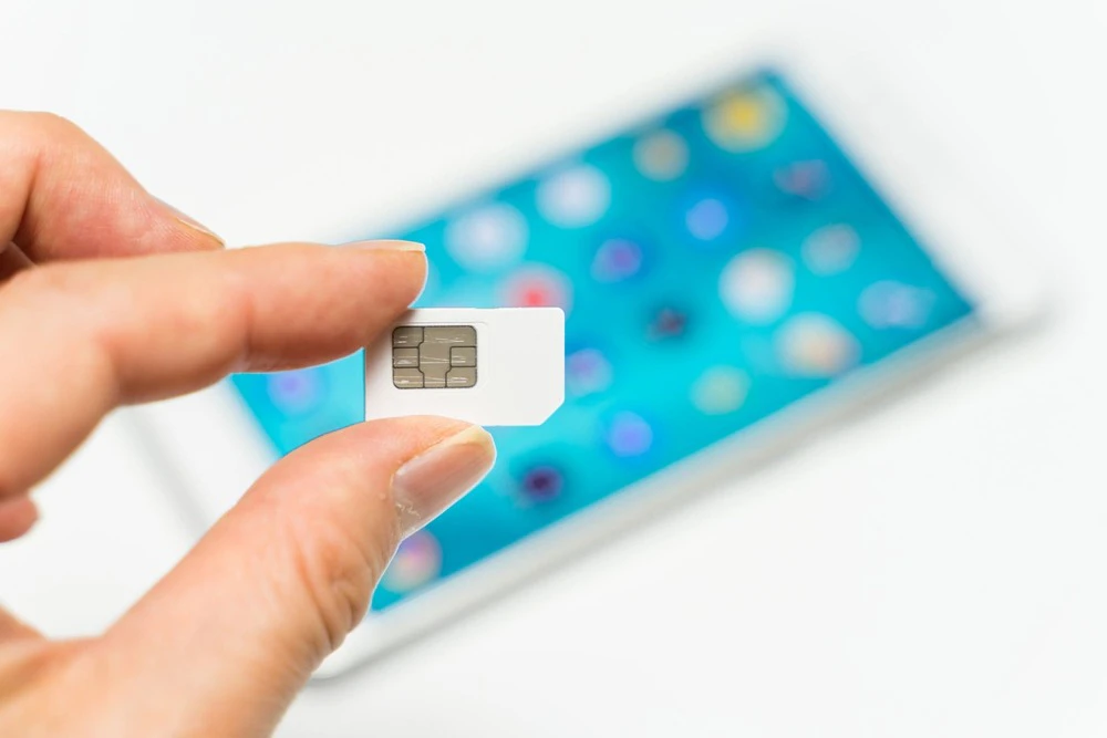 SIMカードのサイズや種類とは？サイズ変更時の注意点も解説！