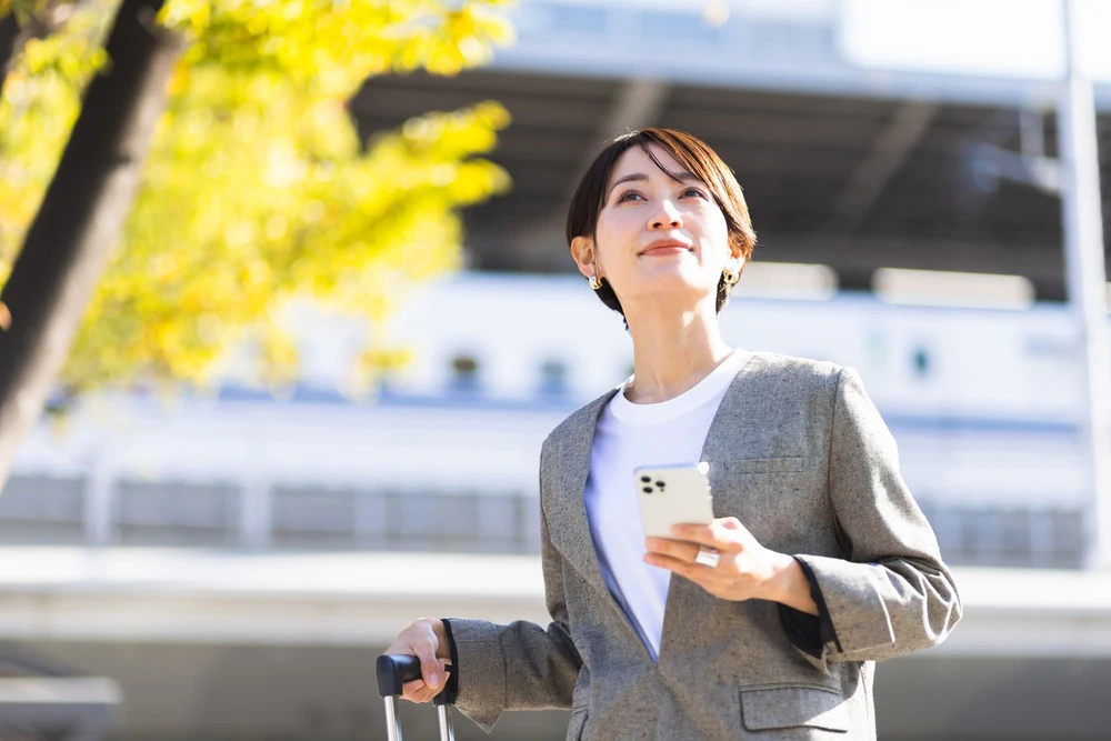 旅先でも快適にインターネットを楽しみたい！povo2.0が旅行におすすめな理由